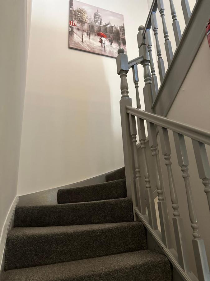 5 Bedroom Central Penthouse Apartment Edinburgh Bagian luar foto